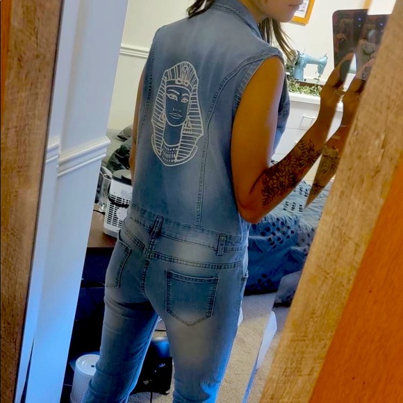 Egyptian Goddess - Picture 4 of 4